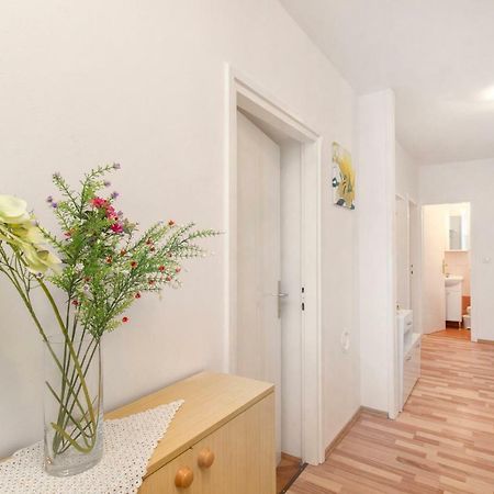 Charming Old Town Apartment Шибеник Экстерьер фото