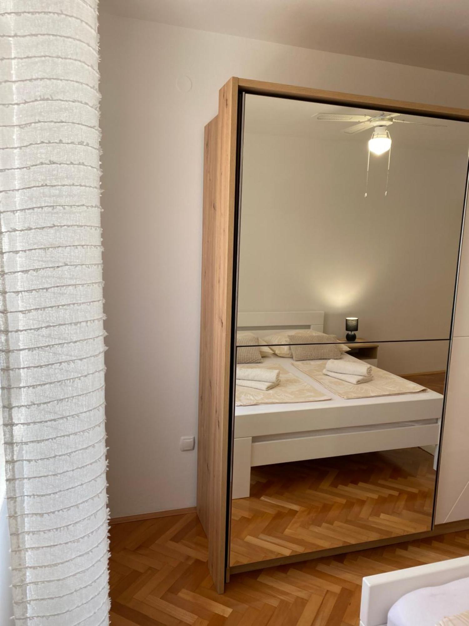 Charming Old Town Apartment Шибеник Экстерьер фото