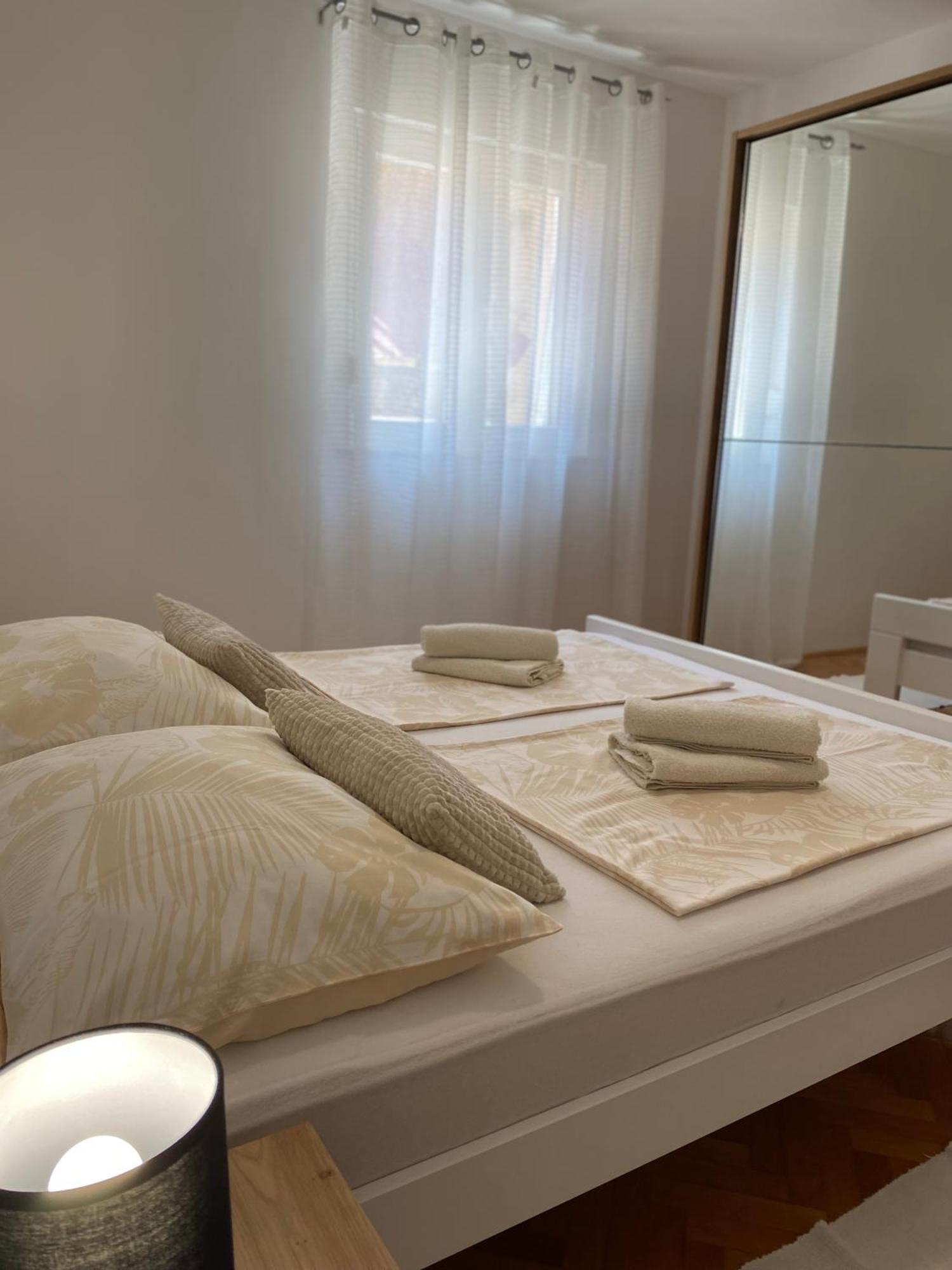Charming Old Town Apartment Шибеник Экстерьер фото