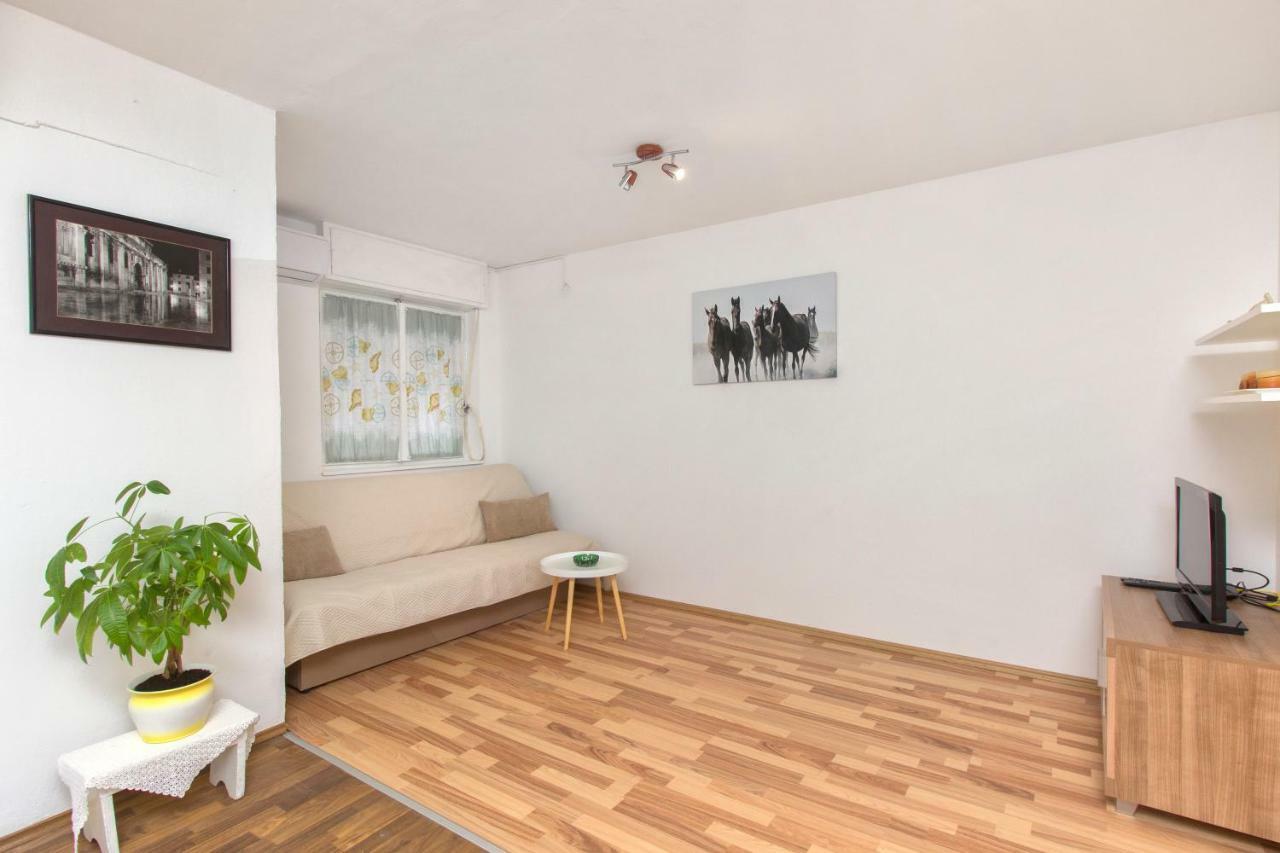 Charming Old Town Apartment Шибеник Экстерьер фото