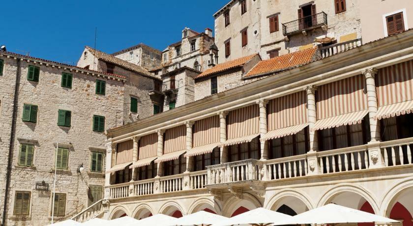 Charming Old Town Apartment Шибеник Экстерьер фото